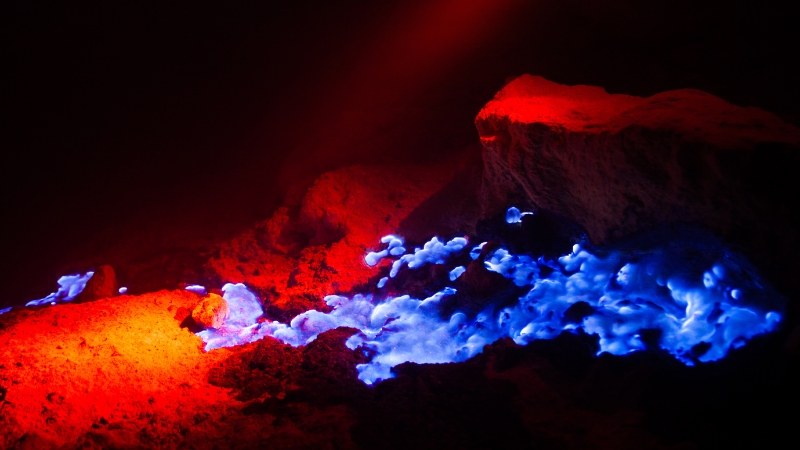 kawah Ijen blue fire
