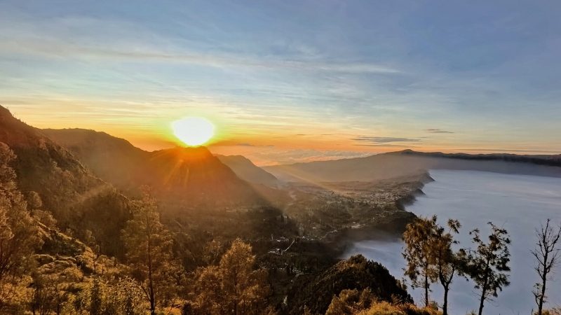 spot sunrise Bromo